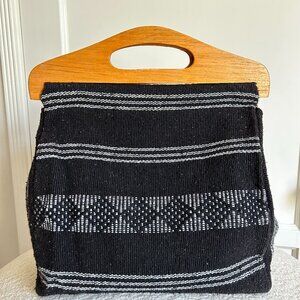 Vintage Woven Bag w/Wood Handles